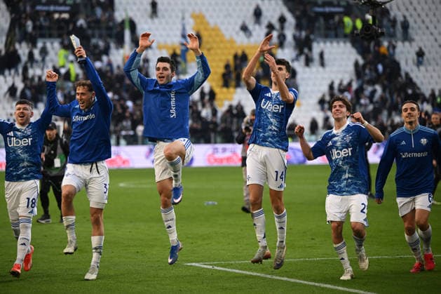 Cm Torino 21 02 2026 - campionato di calcio serie A Juventus-Como foto Cristiano Mazzi Image nella foto: esultanza a fine gara Como 