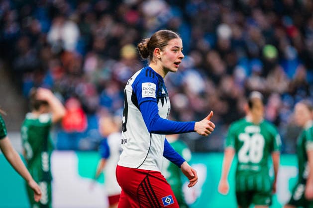 Google Pixel Womens Bundesliga Hamburger SV vs SV Werder Bremen, 21 02 2026 Leni Eggert Hamburger SV, 29 Soccer, Google Pixel Womens Bundesliga, 19 Matchday Hamburger SV vs SV Werder Bremen on 21 02 2026 at Volksparkstadion, Hamburg DFB REGULATIONS PROHIBIT ANY USE OF PHOTOGRAPHS AS IMAGE SEQUENCES AND OR QUASI VIDEO Copyright: xBEAUTIFULxSPORTS Tonhäuserx