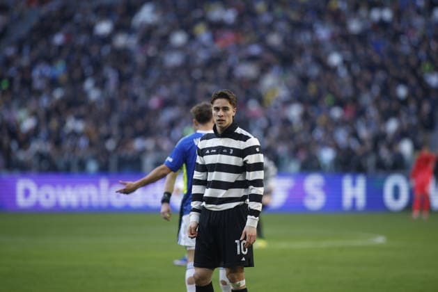 Kenan Yildiz of Juventus FC during the Italian Serie A, 2025 2026 season, football match between Juventus FC and Como 1907 on 21 February 2026 at Allianz Stadium, Turin, Italy. Photo Nderim Kaceli  Copyright: xNderimxKaceli IPAxSportx xipa-agency.netx xx IPA_71822816 IPA_Agency_IPA71822816