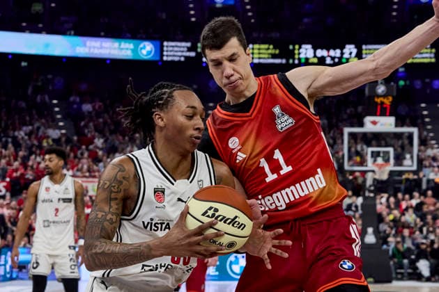 German Basketball BBL Cup, FC Bayern Munich Basketball vs BMA365 Bamberg BASKETS, Munich FC Bayern Basketball, Bamberg Baskets MBA365, 2026 02 21 in Munich SAP Garden CROWLEY Austin BMA365 Bamberg BASKETS Shooting Guard SG Nr85 BAM85 , LUCIC Vladimir FC Bayern Basketball Small Forward SF Nr11 FCBB11 sportworld Munich SAP Garden Bayern Germany