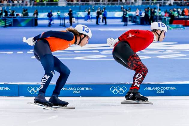 Jorrit Bergsma of the Netherlands and Viktor Hald Thorup of Denmark Men s Mass Start Final, Milano Cortina 2026 Winter Olympics: Day 15, Speed skating, Eisschnelllauf - Milano Cortina 2026 Winter Olympics: Day 15, Milano Speed Skating Stadium, February 21, 2026, Milan, Italy.