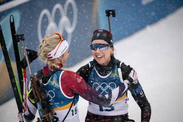 Lisa Theresa Hauser (AUT) und Franziska Preuss (GER), 12,5-km-Massenstart der Frauen im Biathlon bei den Olympischen Winterspielen Milano Cortina 2026 in der Südtirol Arena, Antholz-Anterselva, Italien, am 21. Februar 2026. Womens 12.5 km Mass Start biathlon event at the Olympic Winter games, Winterspiele,Spiele, Summer games Milano Cortina 2026 at the Südtirol Arena, Antholz-Anterselva, Italy, on February 21, 2026. *** Lisa Theresa Hauser AUT and Franziska Preuss GER , Womens 12.5 km Mass Start biathlon event at the Olympic Winter Games Milano Cortina 2026 at the Südtirol Arena, Antholz Anterselva, Italy, on February 21, 2026 Womens 12 5 km Mass Start biathlon event at the Olympic Winter Games Milano Cortina 2026 at the Südtirol Arena, Antholz Anterselva, Italy, on February 21, 2026 Copyright: HMBxMedia MarcxNiemeyer