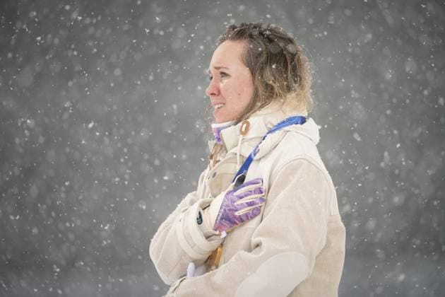 Océane Michelon (FRA) präsentiert ihre Goldmedaille beim 12,5-km-Massenstart der Frauen im Biathlon bei den Olympischen Winterspielen Milano Cortina 2026 in der Südtirol Arena, Antholz-Anterselva, Italien, am 21. Februar 2026. Océane Michelon of France presents her gold medal in the Women s 12.5 km Mass Start biathlon event at the Olympic Winter games, Winterspiele,Spiele, Summer games Milano Cortina 2026 at the Südtirol Arena, Antholz-Anterselva, Italy, on February 21, 2026. *** Océane Michelon FRA presents her gold medal in the Women s 12.5 km Mass Start biathlon event at the Olympic Winter Games Milano Cortina 2026 at the Südtirol Arena, Antholz Anterselva, Italy, on February 21, 2026 Océane Michelon of France presents her gold medal in the Women s 12 5 km Mass Start biathlon event at the Olympic Winter Games Milano Cortina 2026 at the Südtirol Arena, Antholz Anterselva, Italy, on February 21, 2026 Copyright: HMBxMedia MarcxNiemeyer
