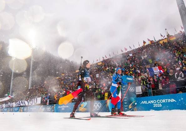 MILANO CORTINA 2026 - OLYMPISCHE WINTERSPIELE - ANTERSELVA - BIATHLON - 12,5KM MASSENSTART FRAUEN ** NUR FÜR REDAKTIONELLE ZWECKE ** EDITORIAL USE ONLY **<p>21 02 2026-Anterselva: Olympische Winterspiele Milano Cortina 2026 Biathlon Anterselva Biathlon Arena - Antholz Event: 12,5km Massenstart Frauen im Foto: Franziska Preuss 13 (GER) und Dorothea Wierer 12 (ITA), rechts, gehen zum Abschluss der Karriere auf eine gemeinsame Ehrenrunde. ( Italien Venetien Antholz Copyright: SaschaxFromm *** MILANO CORTINA 2026 OLYMPIC WINTER GAMES ANTERSELVA BIATHLON 12.5KM MASS START WOMEN FOR EDITORIAL PURPOSES ONLY EDITORIAL USE ONLY p 21 02 2026 Anterselva Olympic Winter Games Milano Cortina 2026 Biathlon Anterselva Biathlon Arena Antholz Event 12,5km mass start women in the photo Franziska Preuss 13 GER and Dorothea Wierer 12 ITA , right, go on a joint lap of honor at the end of their careers Italy Veneto Anterselva Copyright SaschaxFromm Copyright: SaschaxFromm doc84oa8s6fldloy7d7gx2 ,EDITORIAL USE ONLY