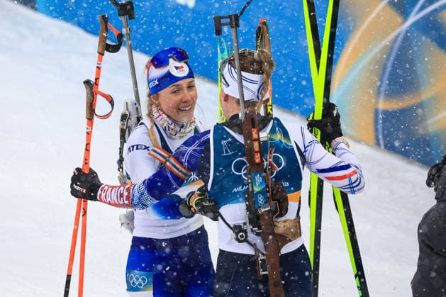 GIOCHI OLIMPICI - Olimpiadi Invernali Milano-Cortina 2026 - Biathlon Women s 12.5km Mass Start Tereza Vobornikova (CZE) 3rd place, Bronze Medal hugs Oceane Michelon (FRA) 1st place, Gold Medal at the end of the Olympic Winter games, Winterspiele,Spiele, Summer games Milano-Cortina 2026, Biathlon Women s 12.5km Mass Start on February 21, 2026 at Antholz-Anterselva Biathlon Arena in Anterselva, Italy Cortina D Ampezzo Italy  Copyright: xIPAxSport ABACAx