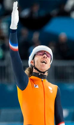Speed skating, Eisschnelllauf - Milano Cortina 2026 Winter Olympics: Day 15 Jorrit Bergsma of Team Netherlands celebrates after winning gold in the Speed Skating Men s Mass Start final on day fifteen of the Milano Cortina 2026 Winter Olympic Games, Olympische Spiele, Olympia, OS at Milano Speed Skating Stadium on February 21, 2026 in Milan, Italy. Milano Italy  Copyright: xAndrzejxIwanczukx originalFilename:iwanczuk-speedska260221_npOqF.jpg