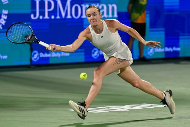 2026 Dubai Duty Free Tennis Championships DUBAI, UNITED ARAB EMIRATES – FEBRUARY 21: Elina Svitolina (seen) of Ukraine competes against Jessica Pegula of the United States during the women’s singles final of the Dubai Duty Free Tennis Championships at the Dubai Duty Free Tennis Stadium in Dubai, United Arab Emirates, on February 21, 2026. Waleed Zein Anadolu Dubai United Arab Emirates. Editorial use only. Please get in touch for any other usage.  Copyright: x2026xAnadoluxWaleedxZeinx