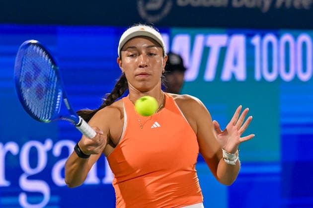 2026 Dubai Duty Free Tennis Championships DUBAI, UNITED ARAB EMIRATES – FEBRUARY 21: Elina Svitolina of Ukraine competes against Jessica Pegula (seen) of the United States during the women’s singles final of the Dubai Duty Free Tennis Championships at the Dubai Duty Free Tennis Stadium in Dubai, United Arab Emirates, on February 21, 2026. Waleed Zein Anadolu Dubai United Arab Emirates. Editorial use only. Please get in touch for any other usage.  Copyright: x2026xAnadoluxWaleedxZeinx