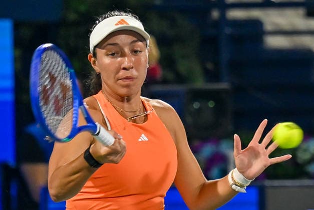 2026 Dubai Duty Free Tennis Championships DUBAI, UNITED ARAB EMIRATES – FEBRUARY 21: Elina Svitolina of Ukraine competes against Jessica Pegula (seen) of the United States during the women’s singles final of the Dubai Duty Free Tennis Championships at the Dubai Duty Free Tennis Stadium in Dubai, United Arab Emirates, on February 21, 2026. Waleed Zein Anadolu Dubai United Arab Emirates. Editorial use only. Please get in touch for any other usage.  Copyright: x2026xAnadoluxWaleedxZeinx