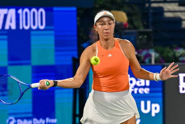 2026 Dubai Duty Free Tennis Championships DUBAI, UNITED ARAB EMIRATES – FEBRUARY 21: Elina Svitolinaof Ukraine competes against Jessica Pegula (seen) of the United States during the women’s singles final of the Dubai Duty Free Tennis Championships at the Dubai Duty Free Tennis Stadium in Dubai, United Arab Emirates, on February 21, 2026. Waleed Zein Anadolu Dubai United Arab Emirates. Editorial use only. Please get in touch for any other usage.  Copyright: x2026xAnadoluxWaleedxZeinx