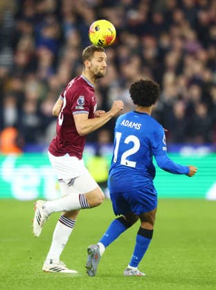 West Ham United v Bournemouth, English Premier League, The London Stadium, London, UK - 21 02 2026 TomaÅ¡ SouÄek of West Ham United wins a header from Tyler Adams of Bournemouth during the Premier League game at the London Stadium London The London Stadium London GBR, UK NEWSPAPERS OUT Copyright: xMarkxGreenwoodx