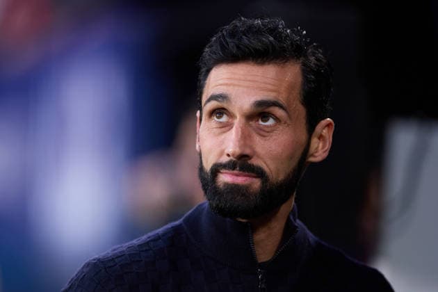February 21, 2026, Pamplona, Navarra, Spain: Alvaro Arbeloa head coach of Real Madrid CF looks on during the LaLiga EA Sports match between CA Osasuna and Real Madrid CF at El Sadar on February 21, 2026, in Pamplona, Spain. Pamplona Spain - ZUMAa181 20260221_zaa_a181_192 Copyright: xRicardoxLarreinax