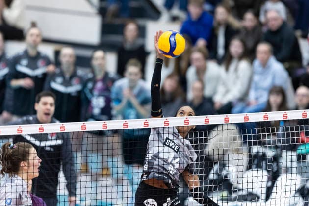 1 Volleyball Bundesliga Women Schwarz Weiss Erfurt vs Ladies in Black Aachen Erfurt 21 02 2026 Alianza Darley 14 Schwarz Weiss Erfurt 1 Volleyball Bundesliga Women Schwarz Weiss Erfurt vs Ladies in Black Aachen Riethsporthalle Erfurt 21 02 2026 Copyright: xBEAUTIFULxSPORTS Duehringx