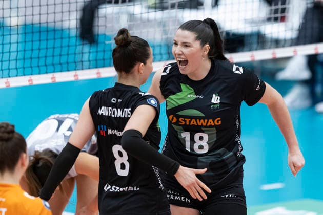 1 Volleyball Bundesliga Women Schwarz Weiss Erfurt vs Ladies in Black Aachen Erfurt 21 02 2026 Cheers, Zoi Mavrommatis 8 Ladies in Black Aachen and Lea Ambrosius 18 Ladies in Black Aachen 1 Volleyball Bundesliga Women Schwarz Weiss Erfurt vs Ladies in Black Aachen Riethsporthalle Erfurt 21 02 2026 Copyright: xBEAUTIFULxSPORTS Duehringx