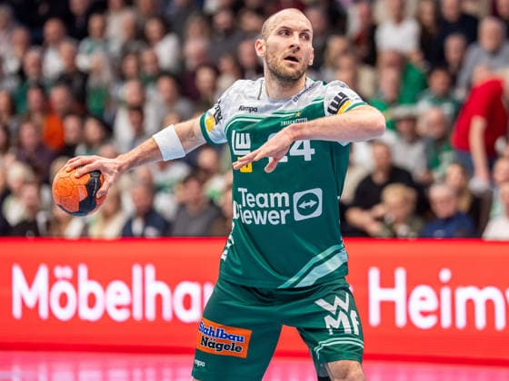 Marcel Schiller Frisch Auf Goeppingen, 24 on seven-meter penalty, Frisch Auf Goeppingen vs THW Kiel, Handball, 1 Bundesliga, Men, Season 2025 2026, 21 02 2026, Frisch Auf Goeppingen vs THW Kiel, Handball, 1 Bundesliga, Men, Season 2025 2026, 21 02 2026 Goeppingen Copyright: xEibner-Pressefoto MichaelxSchmidx EP_MST