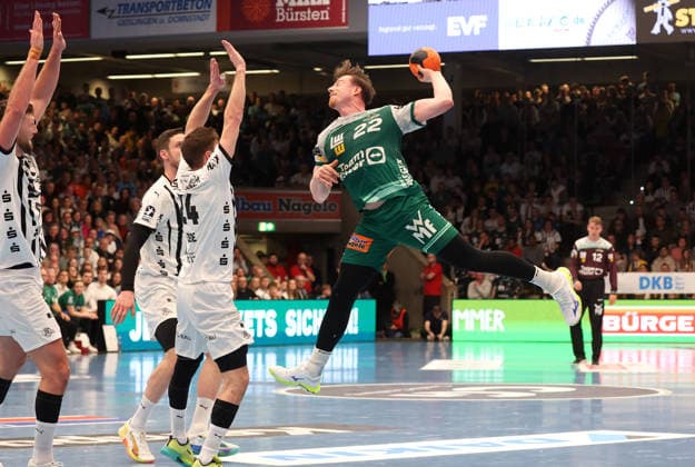 21 02 2026, Germany, Göppingen, Handball DAIKIN HBL, FRISCH AUF Göppingen vs THW Kiel, Erik Persson FAG
