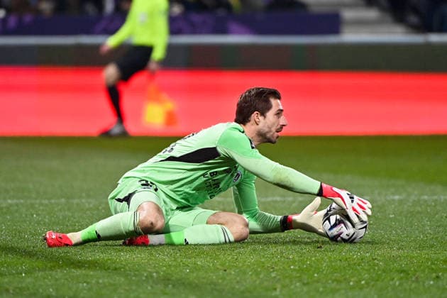 Toulouse FC v Paris FC - Ligue 1 McDonald s 2025 2026 35 Kevin TRAPP (pfc) during the Ligue 1 McDonald s match between Toulouse and Paris at Stadium de Toulouse on February 21, 2026 in Toulouse, France. Toulouse France  Copyright: xFEPx 776348294