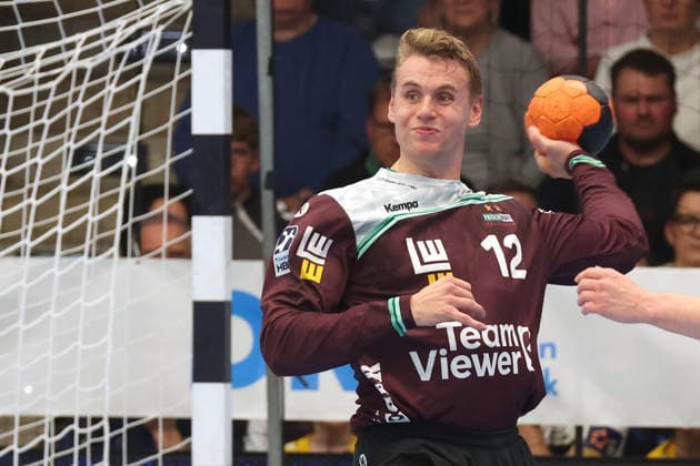 21 02 2026, Germany, Göppingen, Handball DAIKIN HBL, FRISCH AUF Göppingen vs THW Kiel, Kristian Saeveras FAG