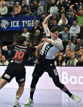 21 02 20265 Handball 1 Bundesliga DAIKIN HBL Season 2025 2026 22 Matchday HC Erlangen Metropolregion Nürnberg HCE SG Flensburg Handewitt xwoxzix Florian Scheerer 10, HC Erlangen HCE Lasse Möller Moeller 64, SG Flensburg Handewitt