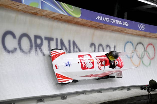 Cortina d Ampezzo, Italy, February 21th 2026. Linda Weiszewski and Klaudia Adamek of Poland in action during the Bobsleight 2-woman Heat 3 and 4 race of the Olympic Winter games, Winterspiele,Spiele, Summer games 2026 in Cortina d Ampezzo, Italy. (Photo by Igor Kupljenik Sports Press Photo)  Copyright: xIgorxKupljenikx xSPPx Sportspressphoto_SPR95651