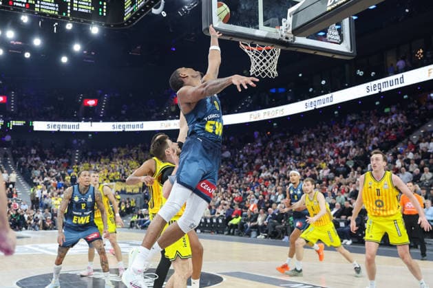 Kyle Lofton EWE Baskets Oldenburg, 00 , GER, Alba Berlin vs EWE Baskets Oldenburg, Basketball, BBL Cup, BMW TOP FOUR, Semi-final, 2025 2026 season, 21 02 2026, GER, Alba Berlin vs EWE Baskets Oldenburg, Basketball, BBL Cup, BMW TOP FOUR, Semi-final, 2025 2026 season, 21 02 2026 Munich Copyright: xEibner-Pressefoto JennixMaulx EP_JML