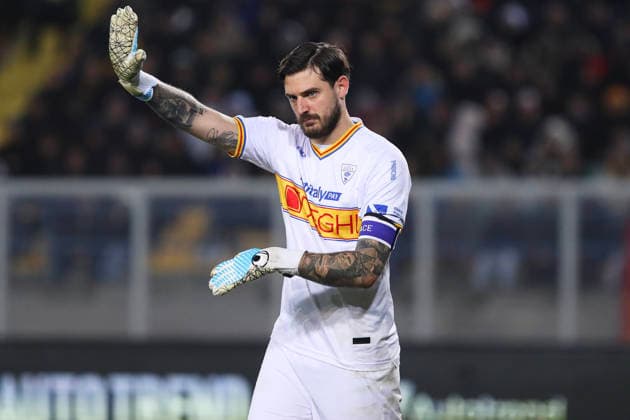 Wladimiro Falcone of US Lecce gestures during the serie A match between US Lecce and FC Internazionale Milano at Ettore Giardiniero - Via del Mare stadium in Lecce (Italy), February 21, 2026. massimilianoxcarnabuci