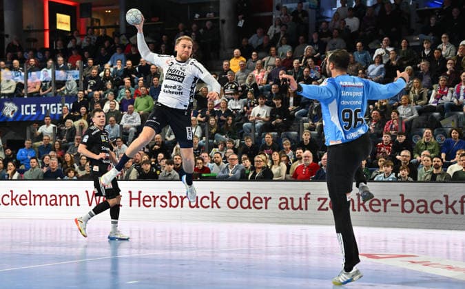 21 02 20265 Handball 1 Bundesliga DAIKIN HBL Season 2025 2026 22 Matchday HC Erlangen Metropolregion Nürnberg HCE SG Flensburg Handewitt xwoxzix Simon Pytlick 2, SG Flensburg Handewitt Khalifa Ghedbane 96, HC Erlangen HCE
