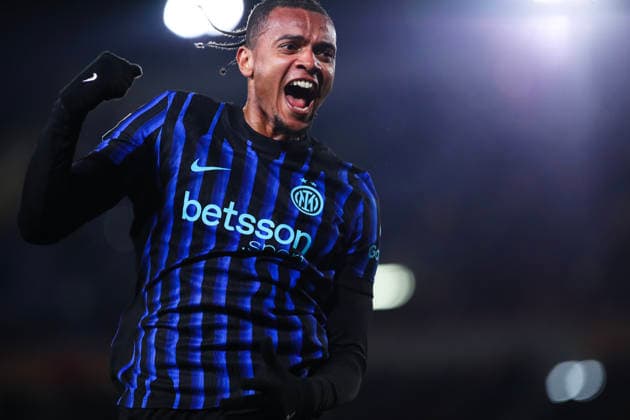 Manuel Akanji of FC Internazionale Milano celebrates the goal of 0-2 scored during the serie A match between US Lecce and FC Internazionale Milano at Ettore Giardiniero - Via del Mare stadium in Lecce (Italy), February 21, 2026. massimilianoxcarnabuci