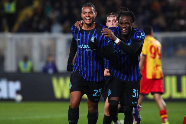 Manuel Akanji of FC Internazionale Milano celebrates with his team mates the goal of 0-2 scored during the serie A match between US Lecce and FC Internazionale Milano at Ettore Giardiniero - Via del Mare stadium in Lecce (Italy), February 21, 2026. massimilianoxcarnabuci