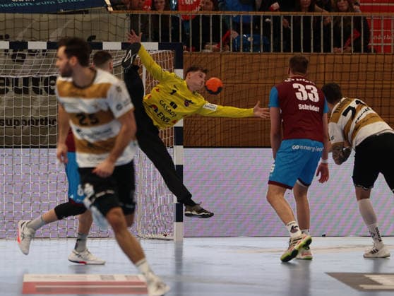 GER HBL2 Season 2025 2026 VfL Potsdam vs HC Elbflorenz Dresden, 21 02 26, MBS Arena, Potsdam Frederik HÖLER 1 VfL Potsdam 1 , goalkeeper, save, spectacular
