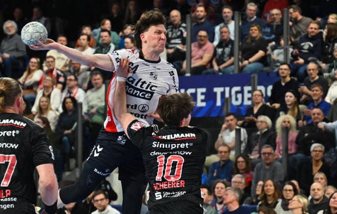 21 02 20265 Handball 1 Bundesliga DAIKIN HBL Season 2025 2026 22 Matchday HC Erlangen Metropolregion Nürnberg HCE SG Flensburg Handewitt xwoxzix Lasse Möller Moeller 64, SG Flensburg Handewitt Florian Scheerer 10, HC Erlangen HCE