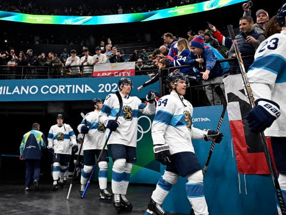 LKS 20260221 Captain Mikael Granlund (64) of Finland and teammates walking to the arena before the men s Ice hockey, Eishockey bronze medal match between Slovakia and Finland during the Milano Cortina Winter Olympics at the Milano Santa Giulia Ice Hockey Arena in Milan on February 21, 2026. - EMMI KORHONEN Milano Italy YuKoRNr0W44  Copyright: xEmmixKorhonenx YuKoRNr0W44