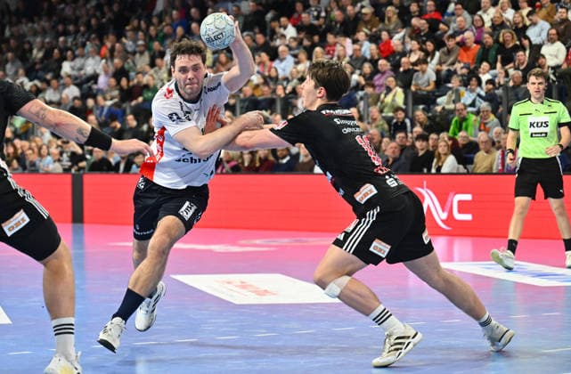 21 02 20265 Handball 1 Bundesliga DAIKIN HBL Season 2025 2026 22 Matchday HC Erlangen Metropolregion Nürnberg HCE SG Flensburg Handewitt xwoxzix Niclas Kirkelokke 5, SG Flensburg Handewitt Florian Scheerer 10, HC Erlangen HCE