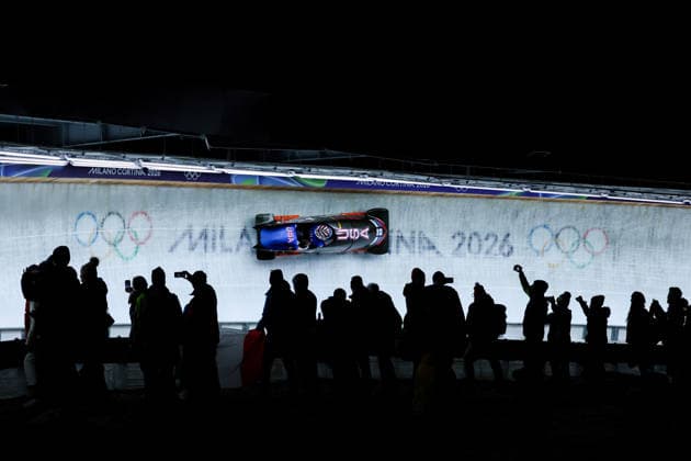 Olympische Winterspiele Milano Cortina 2026 Bob Zweierbob Frauen am 21.02.2026 im Cortina Sliding Centre in Cortina d™Ampezzo Kaillie Armbruster Humphries Jasmine Jones ( USA ) *** Olympic Winter Games Milano Cortina 2026 Bobsleigh two-man women on 21 02 2026 at the Cortina Sliding Center in Cortina d™Ampezzo Kaillie Armbruster Humphries Jasmine Jones USA xMSx