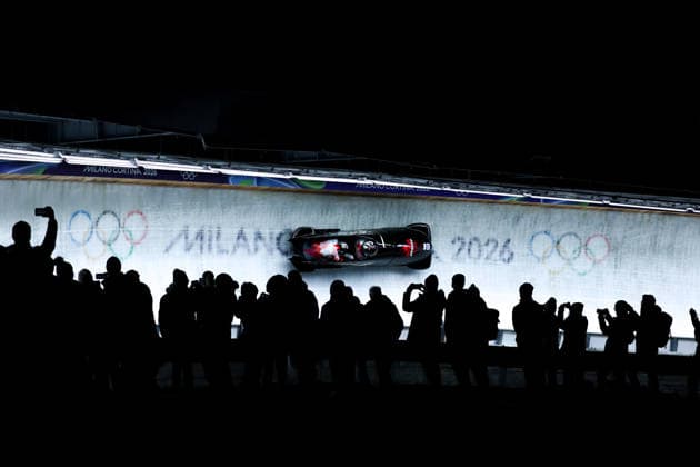 Olympische Winterspiele Milano Cortina 2026 Bob Zweierbob Frauen am 21.02.2026 im Cortina Sliding Centre in Cortina d™Ampezzo Melissa Lotholz Kelsey Mitchell ( Kanada ) *** Olympic Winter Games Milano Cortina 2026 Bobsleigh two-man women on 21 02 2026 at the Cortina Sliding Center in Cortina d™Ampezzo Melissa Lotholz Kelsey Mitchell Canada xMSx