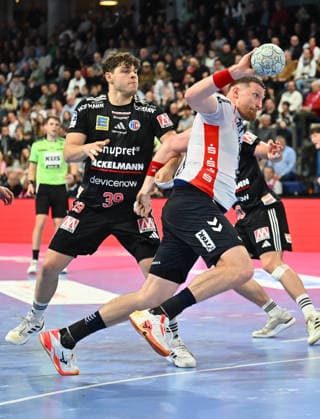 21 02 20265 Handball 1 Bundesliga DAIKIN HBL Season 2025 2026 22 Matchday HC Erlangen Metropolregion Nürnberg HCE SG Flensburg Handewitt xwoxzix Tobias Buck 39, HC Erlangen HCE Blaz Blagotinsek 43, SG Flensburg Handewitt