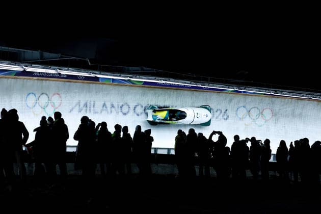 Olympische Winterspiele Milano Cortina 2026 Bob Zweierbob Frauen am 21.02.2026 im Cortina Sliding Centre in Cortina d™Ampezzo Sarah Blizzard Desi Johnson ( Australien ) *** Olympic Winter Games Milano Cortina 2026 Bobsleigh two-man women on 21 02 2026 at the Cortina Sliding Center in Cortina d™Ampezzo Sarah Blizzard Desi Johnson Australia xMSx