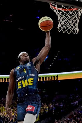 German Basketball BBL Cup, ALBA Berlin vs EWE Baskets Oldenburg, Berlin ALBA, Oldenburg EWE Baskets, 2026 02 21 in Munich SAP Garden FOBBS Brian EWE BASKETS Oldenburg Shooting Guard SG Nr4 OLD4 sportworld Munich SAP Garden Bayern Germany