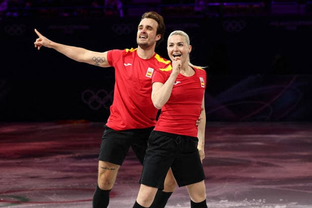 Winter Olympics - Figure skating, Eiskunstlauf Exhibition Gala Olivia Smart and Tim Dieck of Team Spain perform during a Figure Skating Exhibition Gala on day fifteen of the Milano Cortina 2026 Winter Olympic Games, Olympische Spiele, Olympia, OS at Milano Ice Skating Arena on February 21, 2026 in Milan, Italy. Photo by Alexis Jumeau ABACAPRESS.COM Milan Italy  Copyright: xJumeauxAlexis ABACAx