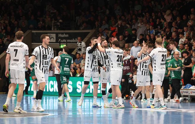 21 02 2026, Germany, Göppingen, Handball DAIKIN HBL, FRISCH AUF Göppingen vs THW Kiel, Jubel Kiel