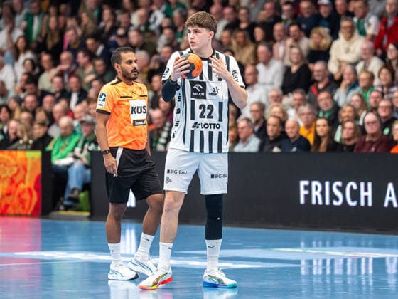 Rasmus Ankermann THW Kiel, 22 on the ball, Frisch Auf Goeppingen vs THW Kiel, Handball, 1 Bundesliga, Men, Season 2025 2026, 21 02 2026, Frisch Auf Goeppingen vs THW Kiel, Handball, 1 Bundesliga, Men, Season 2025 2026, 21 02 2026 Goeppingen Copyright: xEibner-Pressefoto MichaelxSchmidx EP_MST