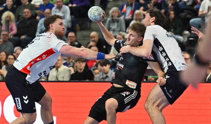 21 02 20265 Handball 1 Bundesliga DAIKIN HBL Season 2025 2026 22 Matchday HC Erlangen Metropolregion Nürnberg HCE SG Flensburg Handewitt xwoxzix Johannes Golla 4, SG Flensburg Handewitt Sander Andreassen Overjordet 8, HC Erlangen HCE Niclas Kirkelokke 5, SG Flensburg Handewitt