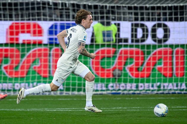 SS Lazio s NicolÃ² Rovella in action during the Serie A soccer match between Cagliari Calcio and SS Lazio at the Unipol Domus in Cagliari, Sardinia - Saturday 21st February 2026. - Soccer  Copyright: x Â®xGianlucaxZuddas LaPressex