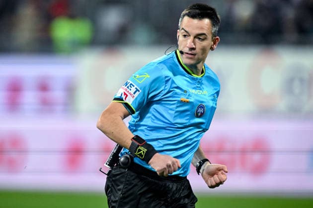 Referee Antonio Rapuano during the Serie A soccer match between Cagliari Calcio and SS Lazio at the Unipol Domus in Cagliari, Sardinia - Saturday 21st February 2026. - Soccer  Copyright: x Â®xGianlucaxZuddas LaPressex