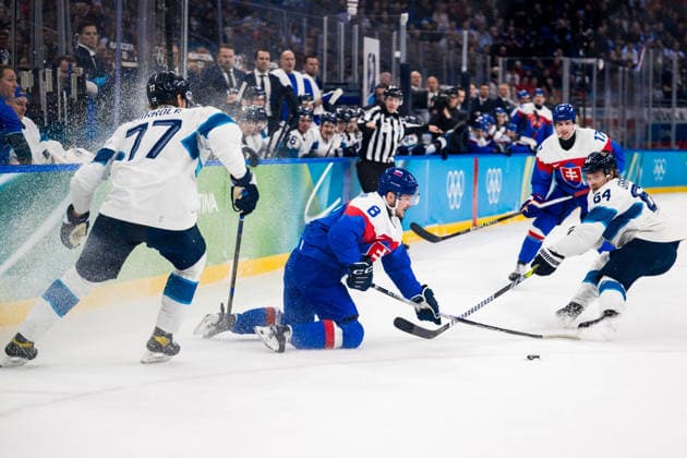 260221 Oliver Okuliar of Slovakia and Niko Mikkola and Mikael Granlund of Finland in the men s Ice hockey, Eishockey bronze medal game between Slovakia and Finland during day 15 of the 2026 Winter Olympics on February 21, 2026 in Milan. Photo: Emma Wallskog BILDBYRAN kod EW JM0801 bbeng ishockey ice hockey Olympic Games, Olympische Spiele, Olympia, OS olympics winter olympics os ol olympiska spel vinter-os olympiske leker milano cortina 2026 milan cortina 2026 milano cortina 2026 olympic games milano cortina 2026 winter olympic games milano cortina-os milano cortina-ol vinter-ol bronsmatch bronze medal game finland slovakien slovakia *** 260221 Oliver Okuliar of Slovakia and Niko Mikkola and Mikael Granlund of Finland in the men s ice hockey bronze medal game between Slovakia and Finland during day 15 of the 2026 Winter Olympics on February 21, 2026 in Milan Photo Emma Wallskog BILDBYRAN kod EW JM0801 bbeng ishockey ice hockey olympic games olympics winter olympics os ol olympiska spel vinter os olympiske leker milano cortina 2026 milan cortina 2026 milano cortina 2026 olympic games milano cortina 2026 winter olympic games milano cortina os milano cortina ol vinter ol bronsmatch bronze medal game finland slovakien slovakia  Copyright: EMMAxWALLSKOG BB260221EW070