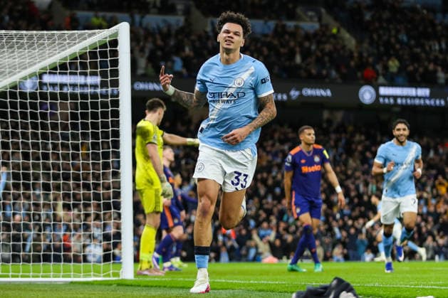 Manchester City v Newcastle United, Premier League Nico O Reilly Of Manchester City scores a GOAL 2-1 and celebrates during the Manchester City v Newcastle United Premier League match at the Etihad Stadium, Manchester, England on 21 February 2026 Credit: Lee Keuneke Every Second Media Editorial use only. All images are copyright Every Second Media Limited. No images may be reproduced without prior permission. All rights reserved. Premier League and Football League images are subject to licensing agreements with Football DataCo Limited. see https: www.football-dataco.com Copyright: xIMAGO EveryxSecondxMediax ESM-1811-0013 LeexKeunekex xEveryxSecondxMediax