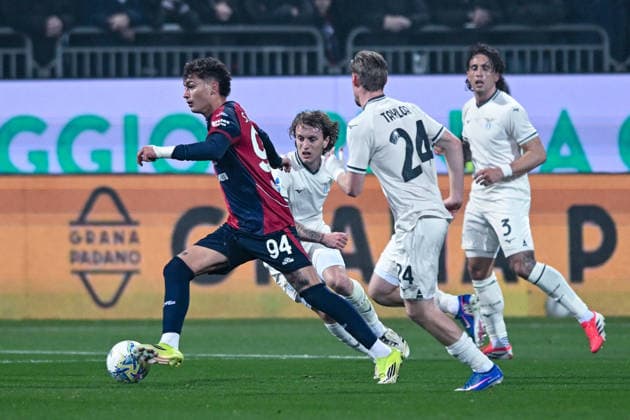 Cagliari s Sebastiano Esposito in action during the Serie A soccer match between Cagliari Calcio and SS Lazio at the Unipol Domus in Cagliari, Sardinia - Saturday 21st February 2026. - Soccer  Copyright: x Â®xGianlucaxZuddas LaPressex