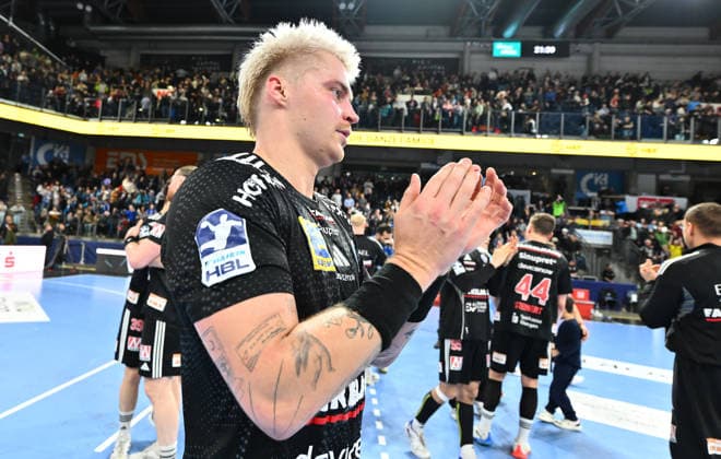 21 02 20265 Handball 1 Bundesliga DAIKIN HBL Season 2025 2026 22 Matchday HC Erlangen Metropolregion Nürnberg HCE SG Flensburg Handewitt xwoxzix Marek Nissen 6, HC Erlangen HCE after the end of the match