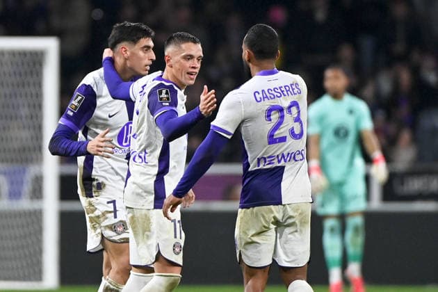 Toulouse FC v Paris FC - Ligue 1 McDonald s 2025 2026 11 Santiago HIDALGO (tfc) - 07 Julian VIGNOLO (tfc) during the Ligue 1 McDonald s match between Toulouse and Paris at Stadium de Toulouse on February 21, 2026 in Toulouse, France. Toulouse France  Copyright: xFEPx 776348294