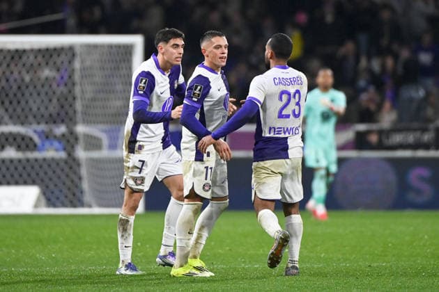 Toulouse FC v Paris FC - Ligue 1 McDonald s 2025 2026 11 Santiago HIDALGO (tfc) - 07 Julian VIGNOLO (tfc) during the Ligue 1 McDonald s match between Toulouse and Paris at Stadium de Toulouse on February 21, 2026 in Toulouse, France. Toulouse France  Copyright: xFEPx 776348294